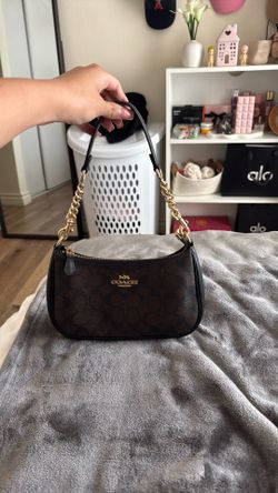 Coach Teri Shoulder Bag