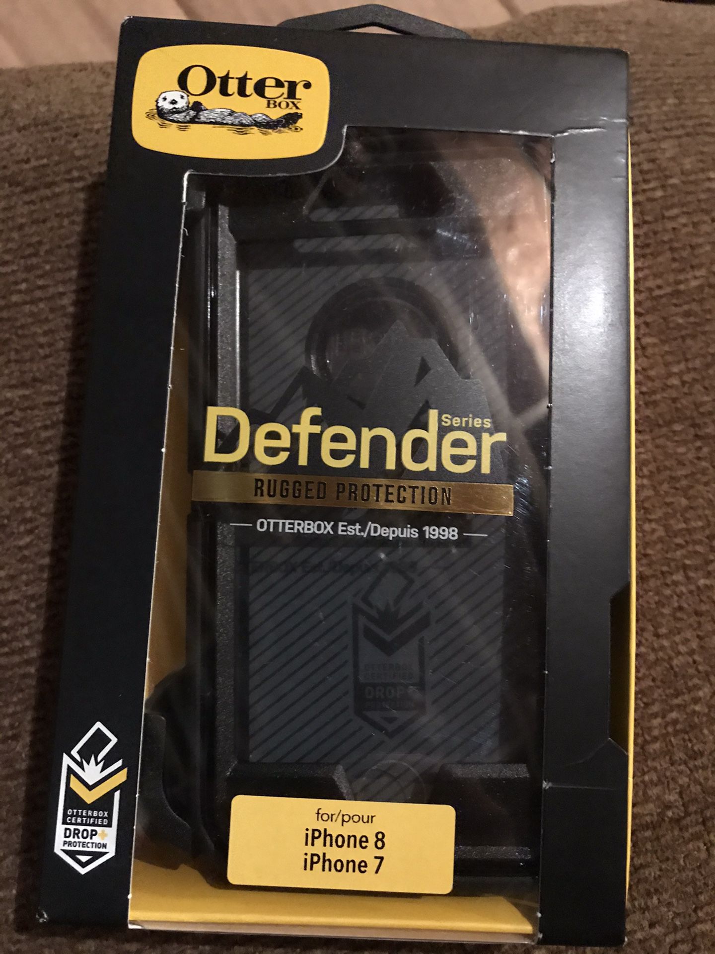 iPhone 7/8 Defender case.