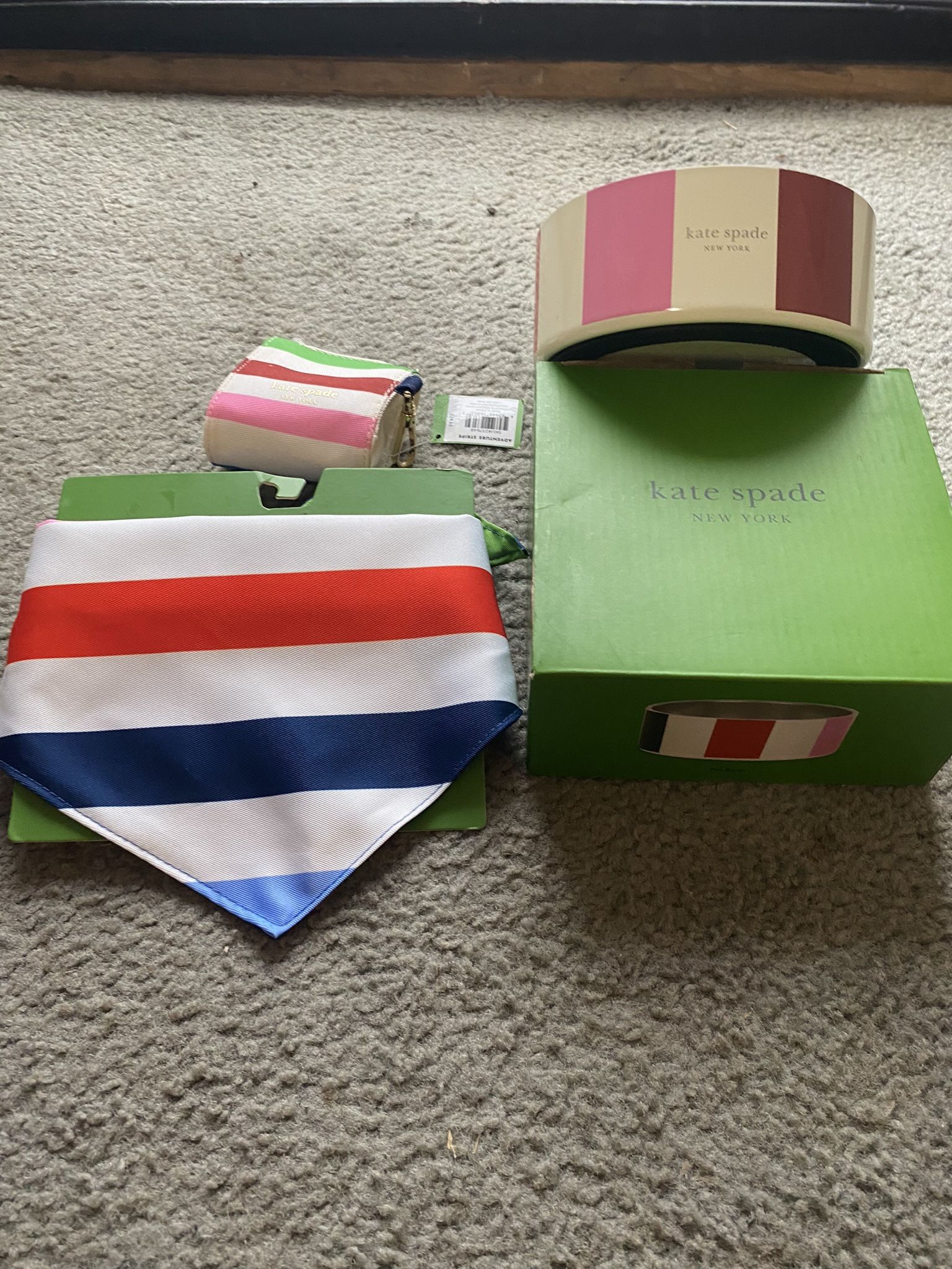 Kate Spade Dog Set