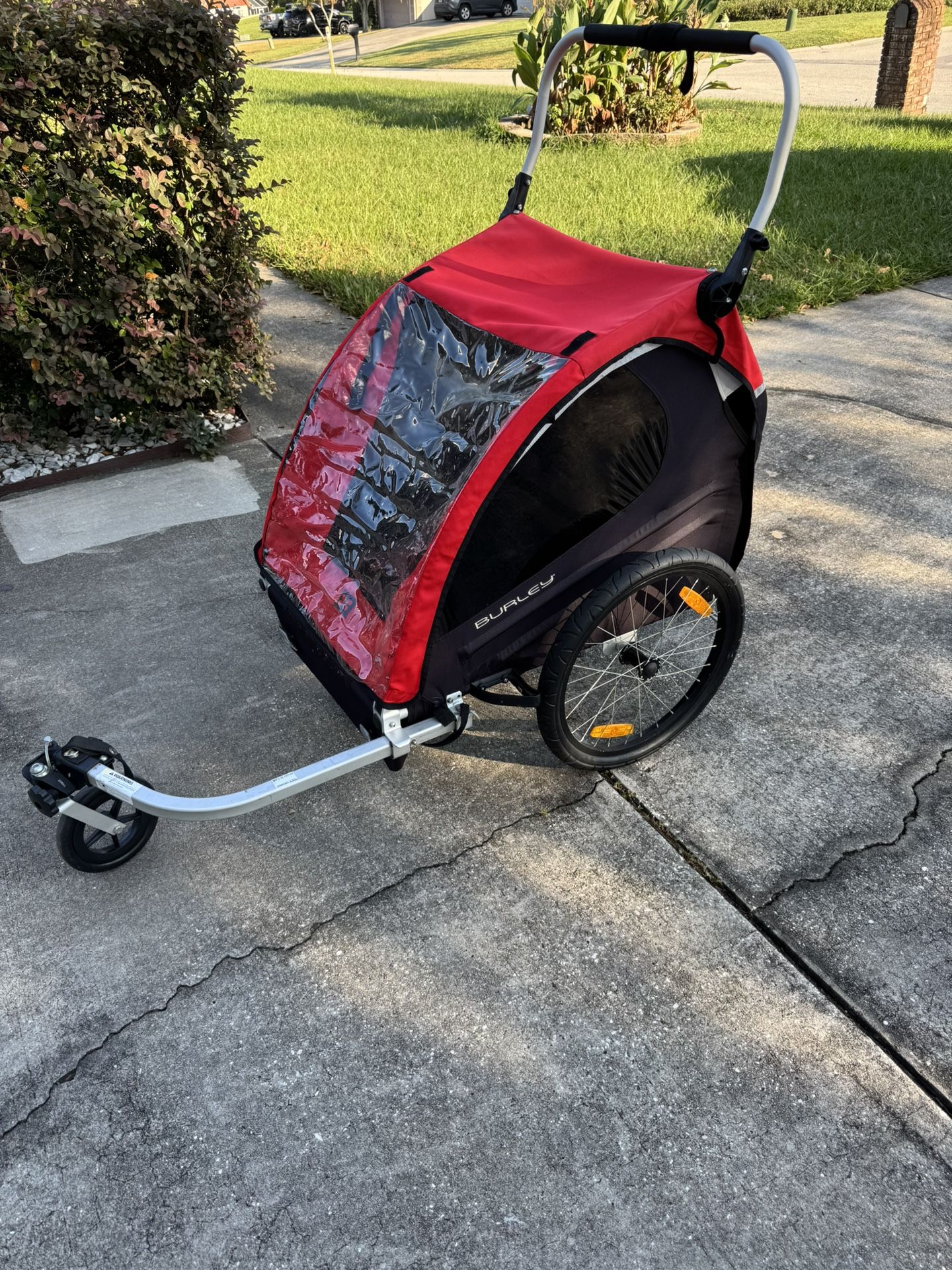 Burley Honey Bee Bike Carriage