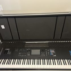 Yamaha MODX8 w/ Road Runner hard Case