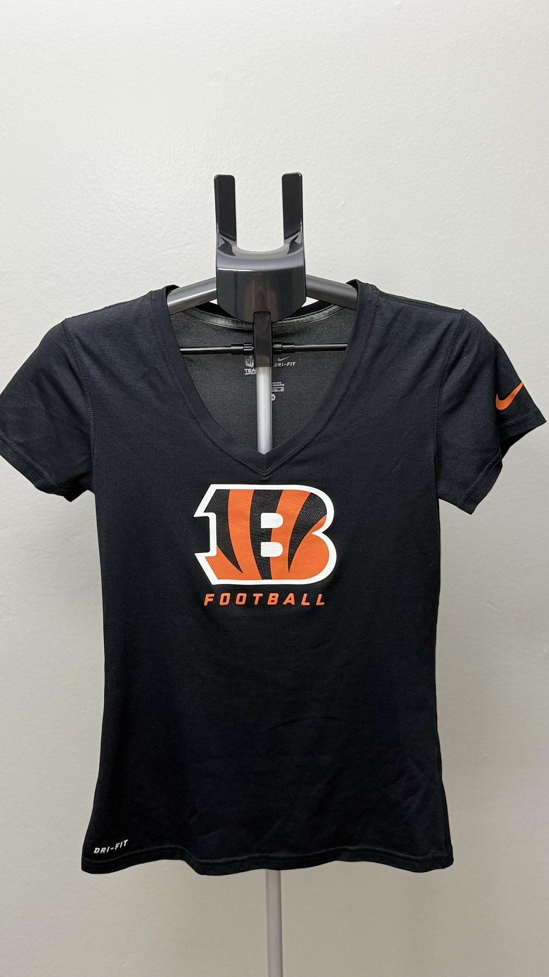 Nike NFL Bengals Dri-Fit tee, size XS.