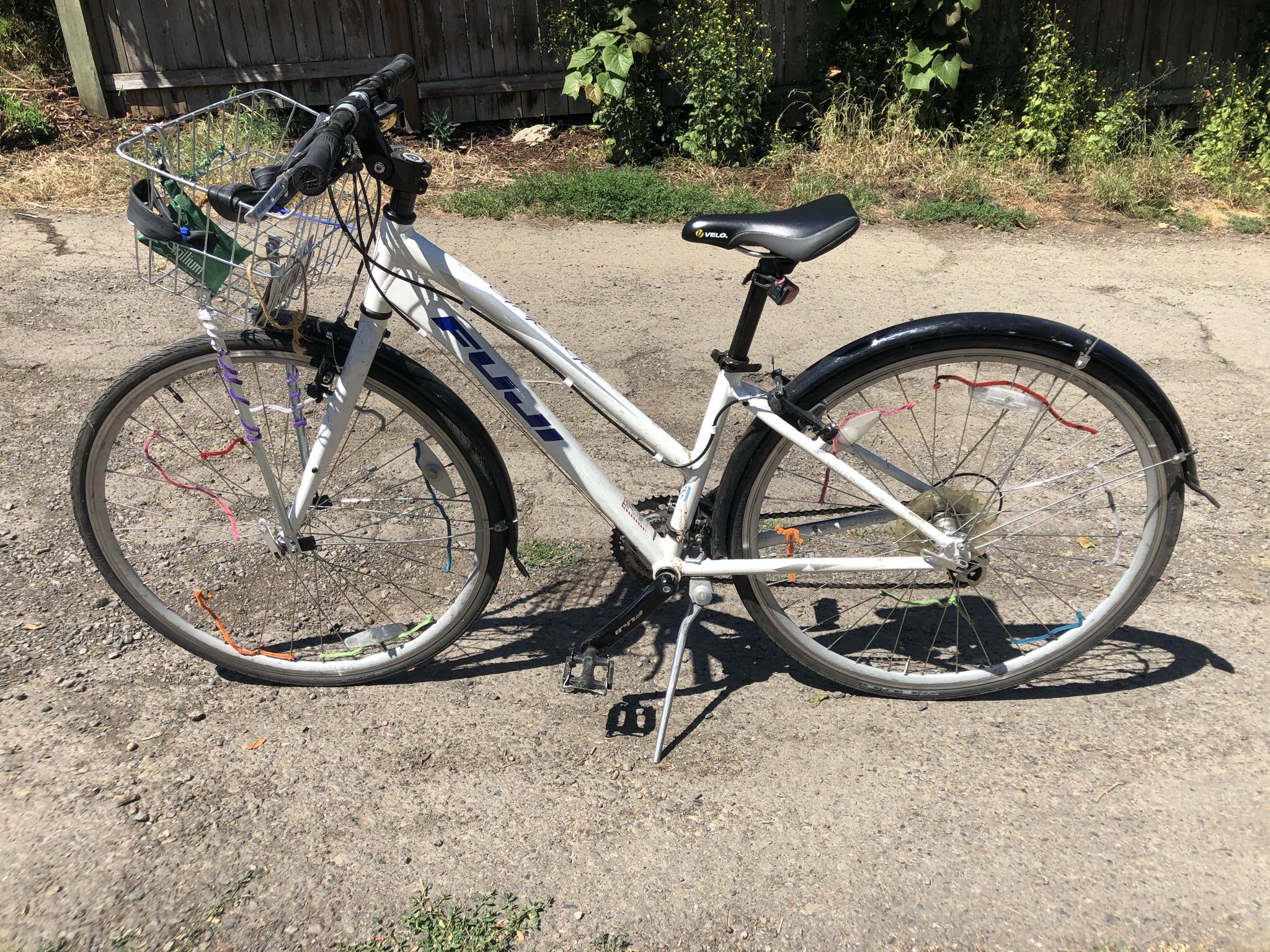 Perfect Tween Or Teen bike! fuji absolute 3.0 woman’s small - 2015