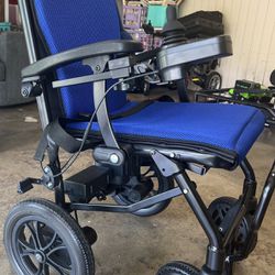 Lightweight Foldable Electric wheelchair