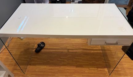 Desk - PRICED TO SELL FAST
