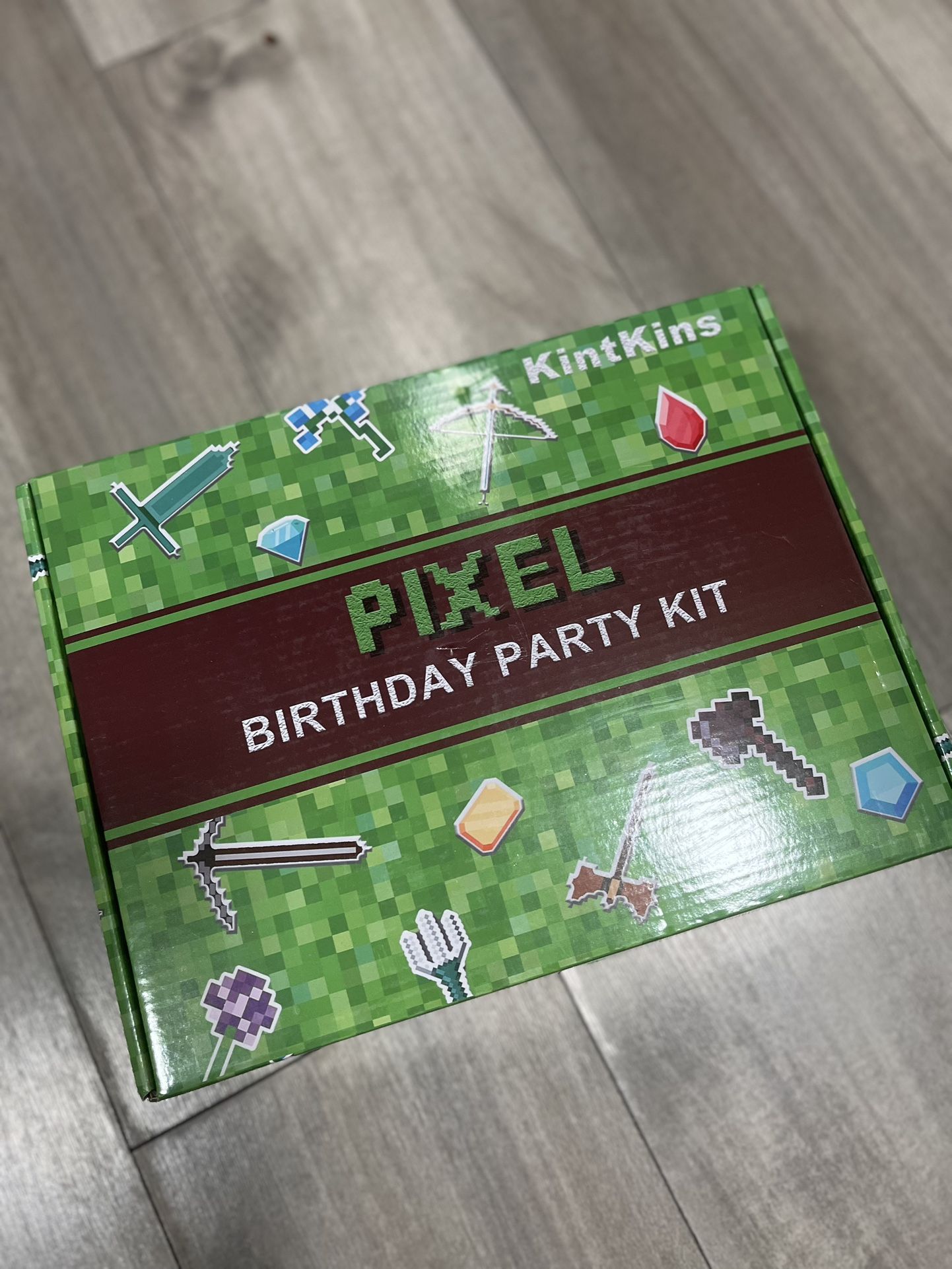Minecraft Party Decor