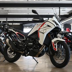 2026 MOTO MORINI X-CAPE