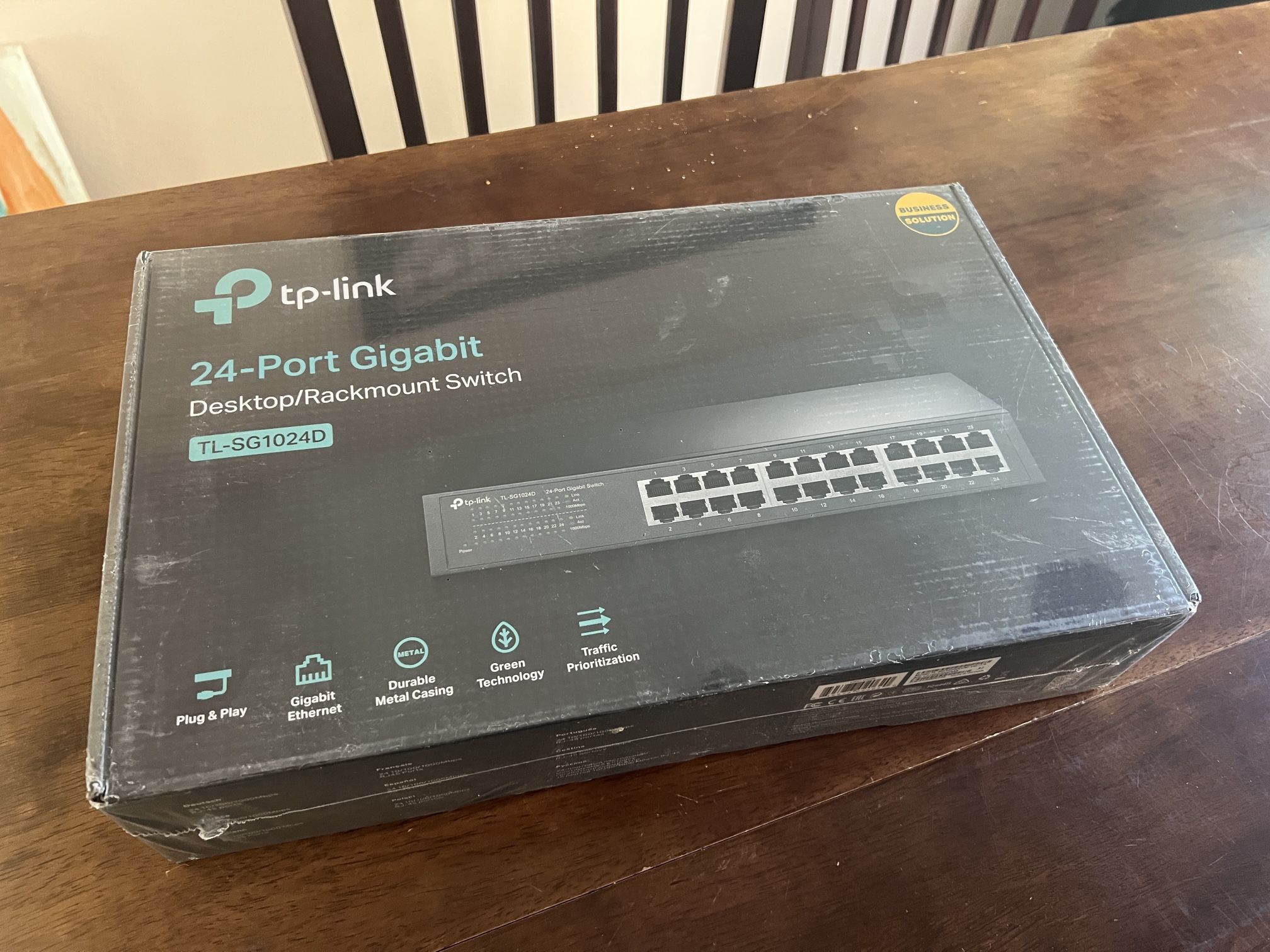 24 Port TP Link Gigabit Switch (TL-SG1024D)