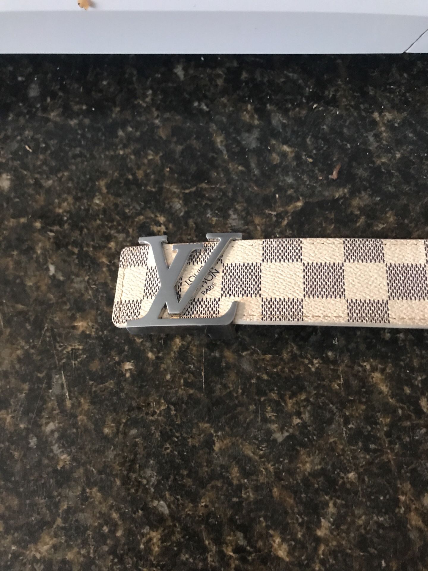 Louis Vuitton belt small