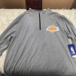 Lakers sweatshirt