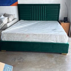 King Bed $699