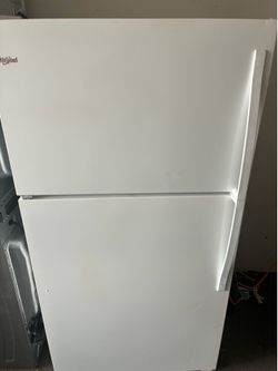 REFRIGERATOR WHIRLPOOL 33”