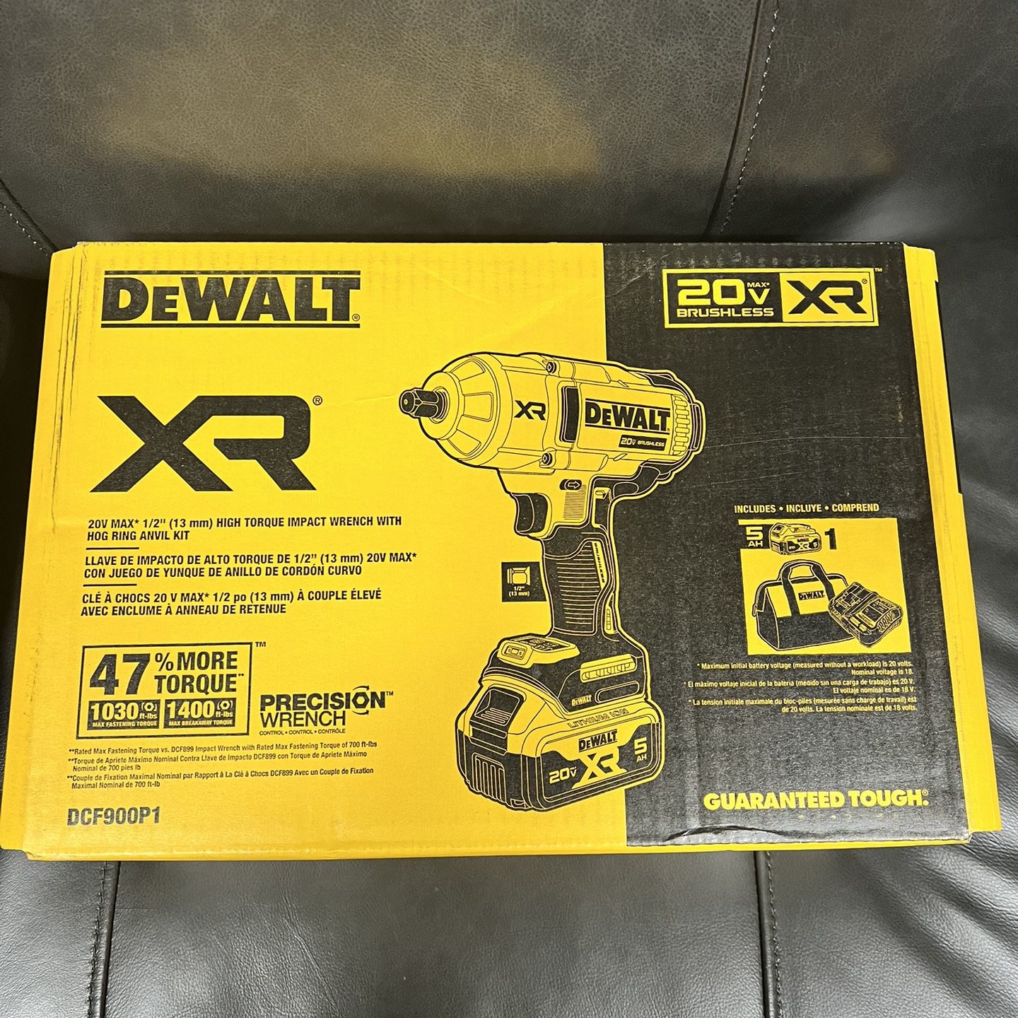 DeWalt 20V MAX Lithium-Ion Cordless 1/2 In. Impact Wrench kit