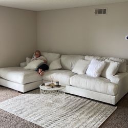 Off-white Sectional Sofa With Chaise