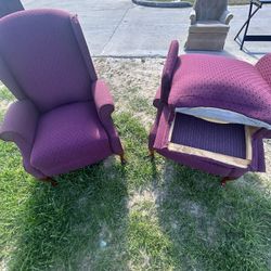 2 Vintage Reclinable Chairs
