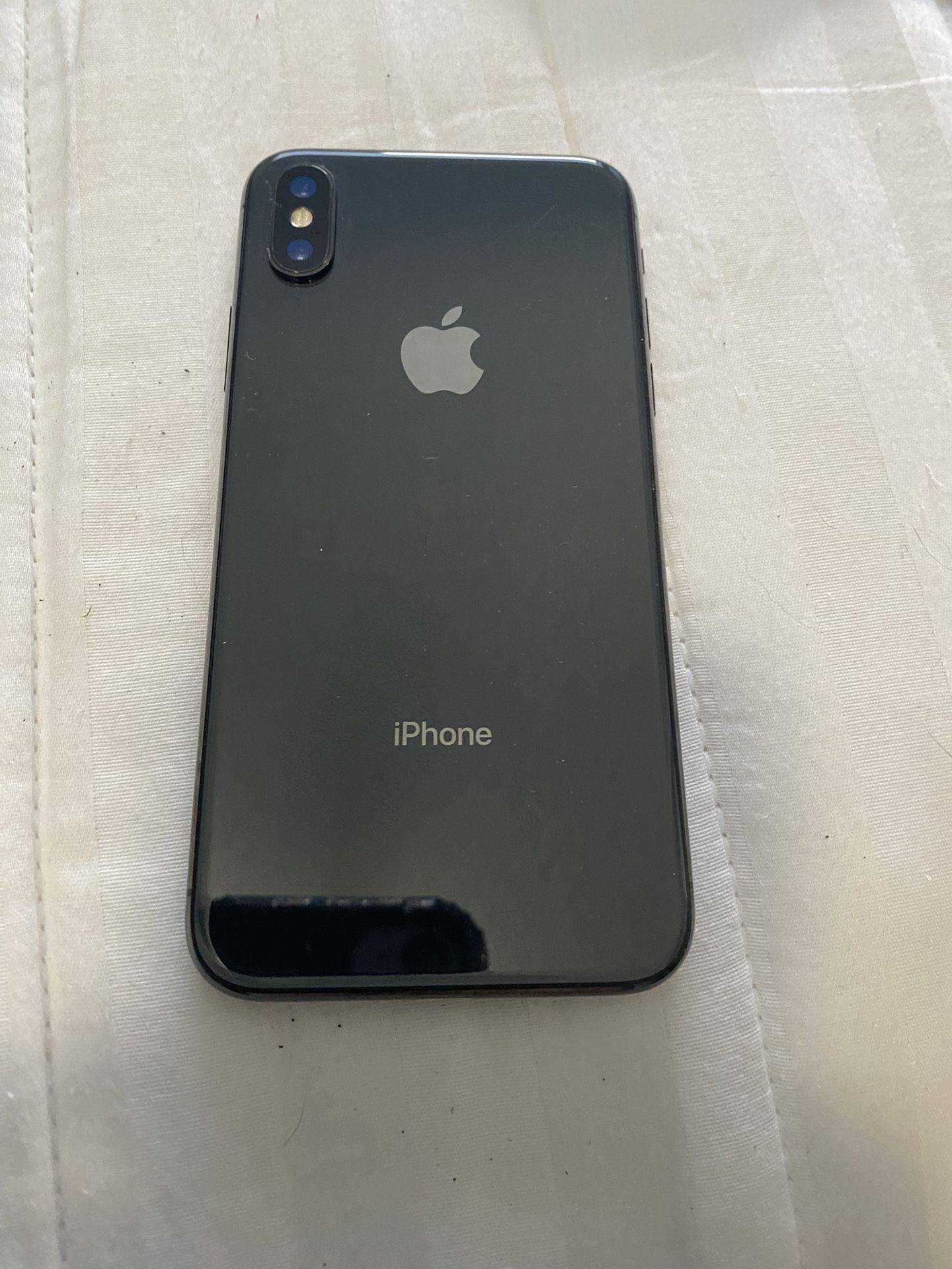 iPhone X 64 GB Unlocked