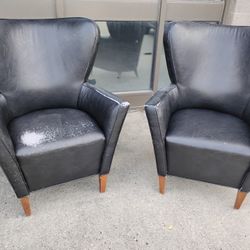 Chair as a pair 