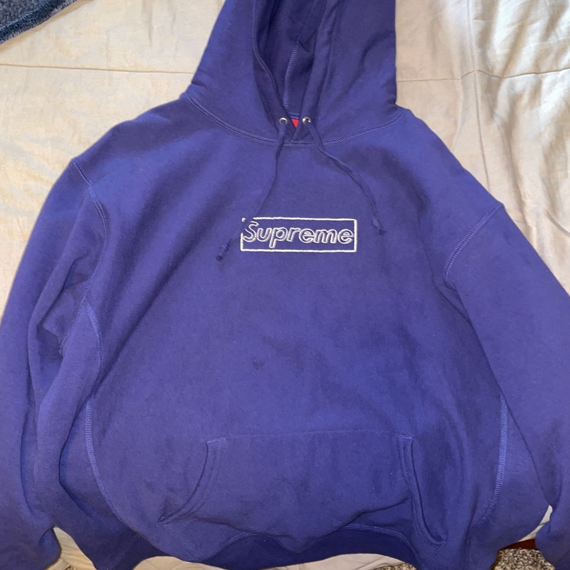 Supreme KAWS Box Logo Size Large