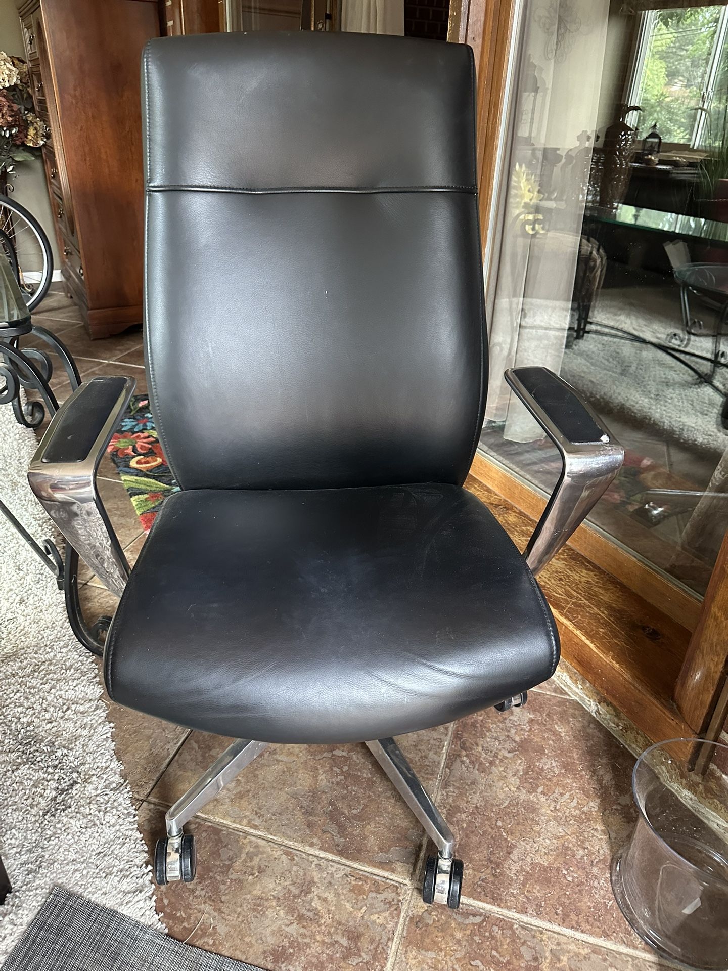 Donti Black Leather Executive Chair