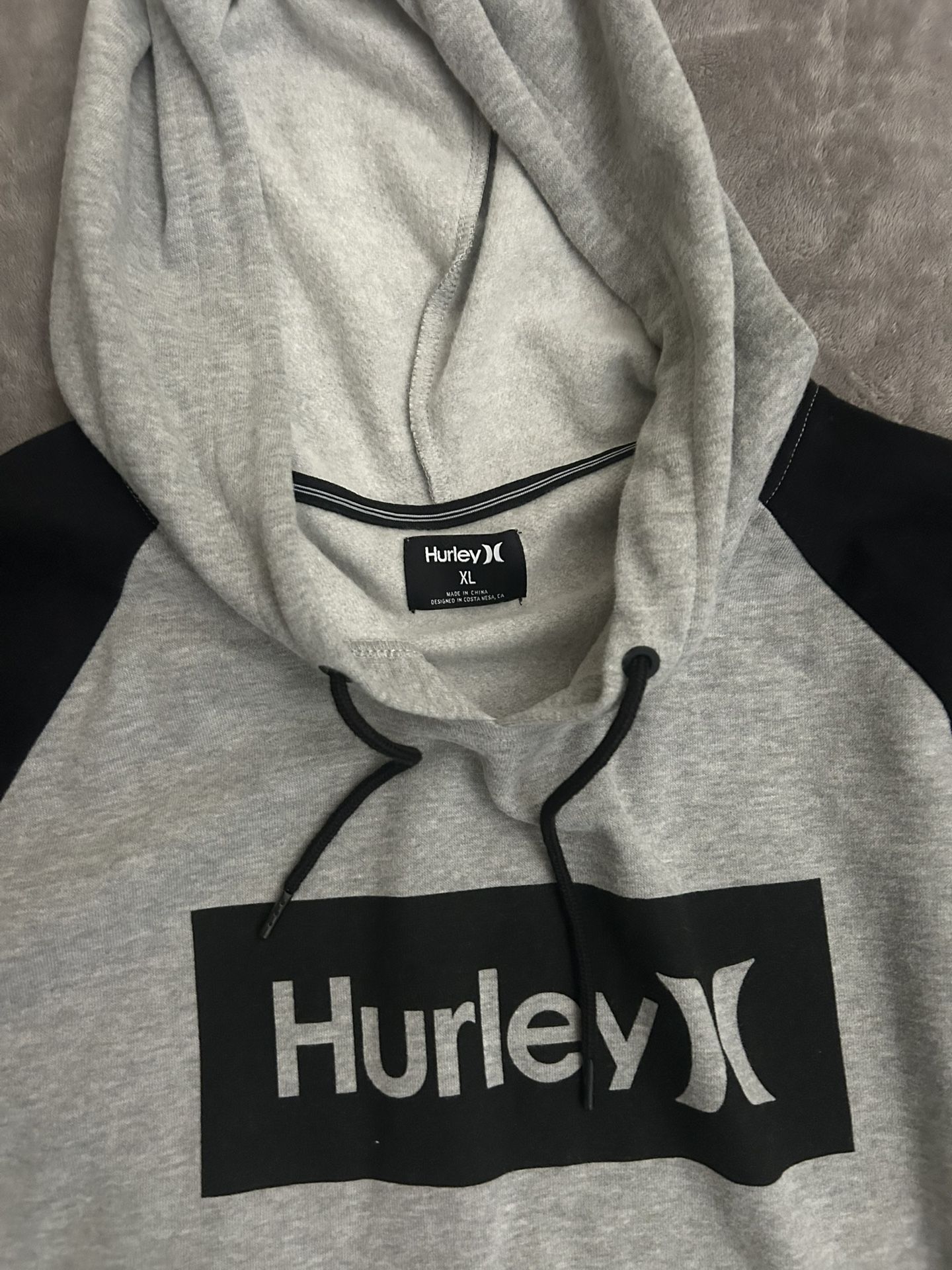 Hurley Men’s Hooded Sweatshirt Lightweight Size Xl