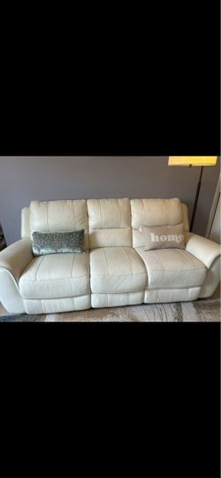 Cream Leather Reclining 3-Seater Sofa rooms to go