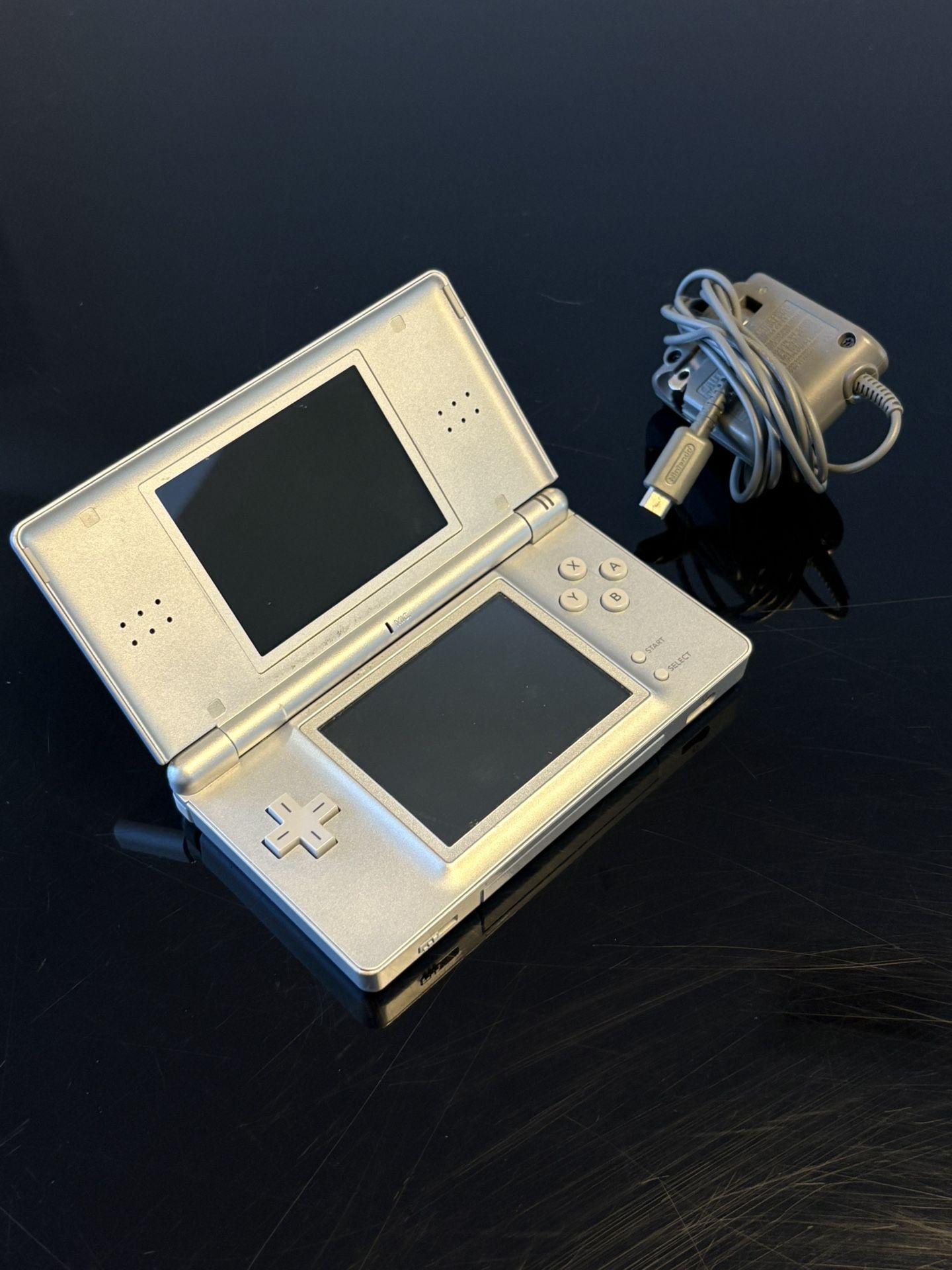 Nintendo DS Lite Metallic Silver Gray With Blue Stylus, Charger, and Games