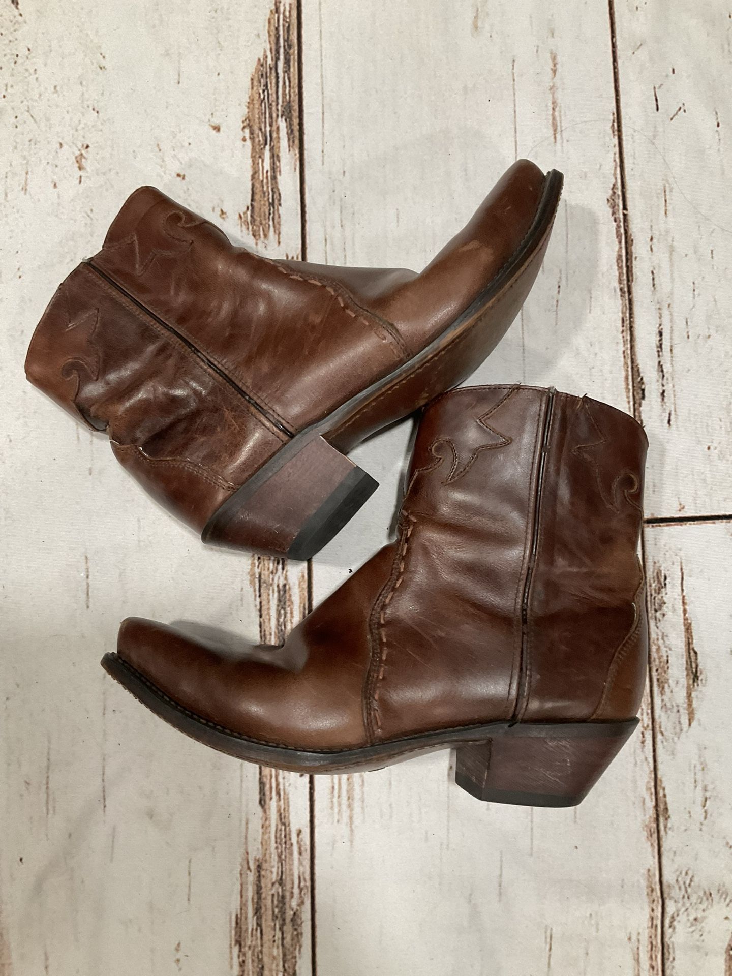 DURANGO LEATHER ZIP UP ANKLE BOOTS
