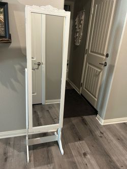 Langria full length mirror with jewelry storage