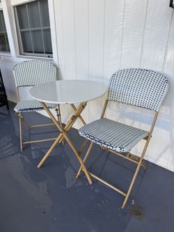 Patio Set Preowned 