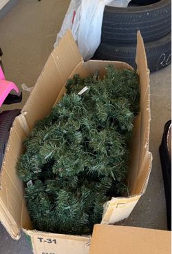 Pre lit tree
