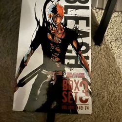 Box is in good shape and books were kept indoors. Pages are clean, no water damage, and no major wear. Just normal light shelf wear if anythin