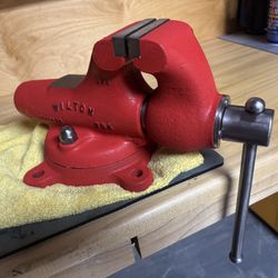 Wilton bullet Vise
