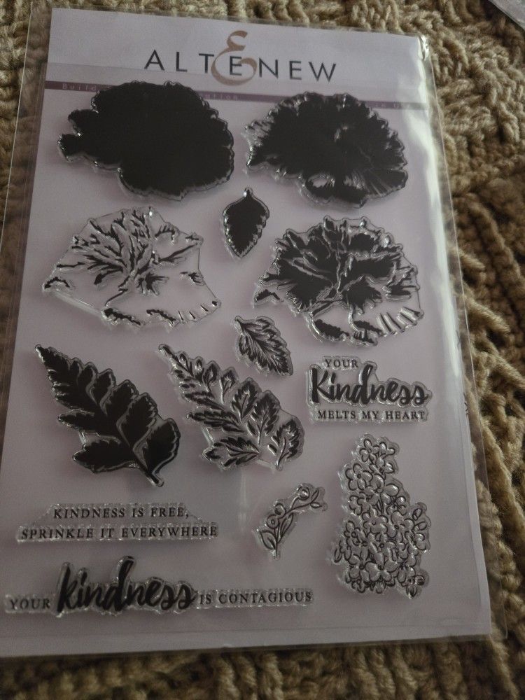 Altenew  Build A Flower Carnation Stamp & Dies