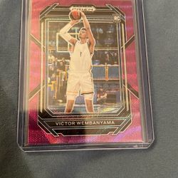 Victor Wembanyama Purple Wave Rookie Card