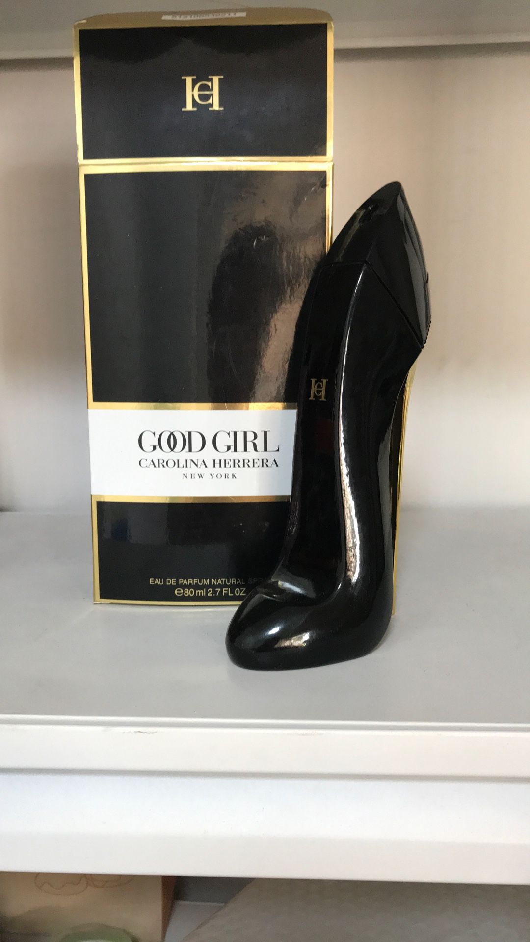 Very Good Girl by Carolina Herrera for Women 2.7 oz Eau de Parfum Spray