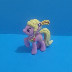 My Little Pony - Lyrica Lilac - G4 MLP FiM - Blind Bag Mini Figure Miniature.