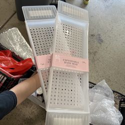 Expandable Bath Table! 