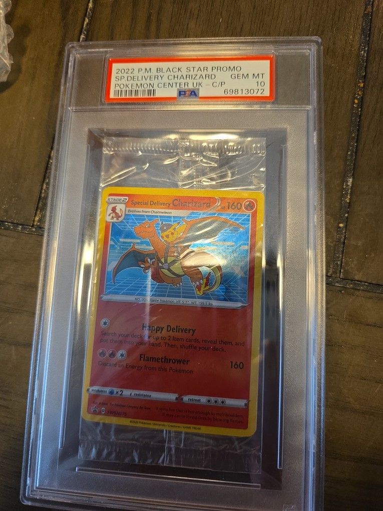 Pokemon Sealed Center Promo Special Delivery Charizard SWSH075 Cello Pack PSA 10