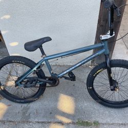 Kink Curb BMX 20”