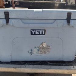 45 Yeti Cooler 