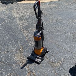 Dyson DC25 Upright Vacuum Needs part Read