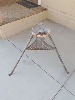 Ridgid tripod stand