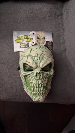 Skull mask lights up