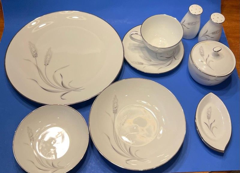 Noritake Dishware Set