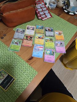 12 Pokémon Cards!