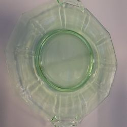 
This is a Vintage Imperial Glass Molly Handled Serving Plate Sale 