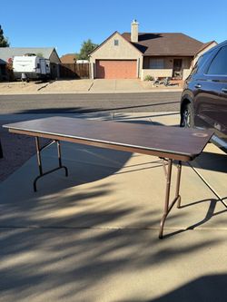 6’ Folding table