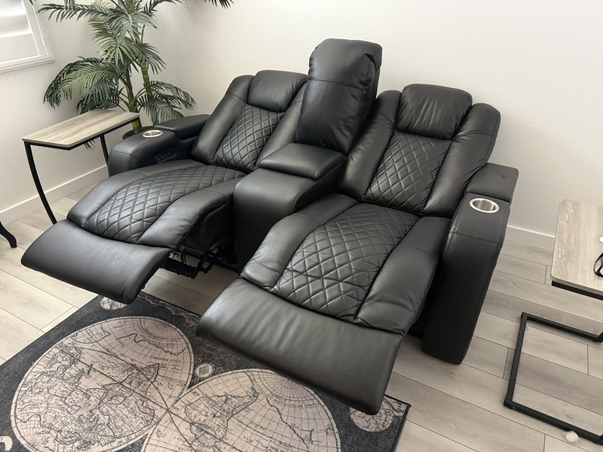 Electric Dual Movie Theater Recliner