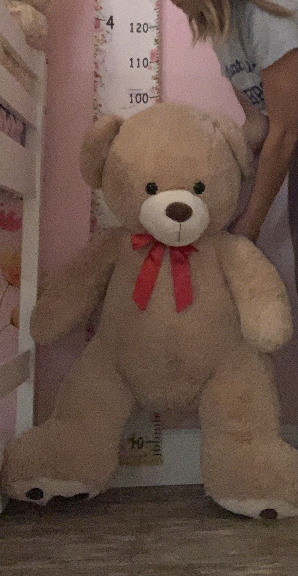Giant Stuffed Bear With Bow