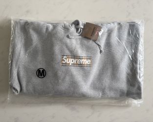 Supreme x Burberry Box Logo Hoodie Sweatshirt Medium Men Heather Grey Gray Clothes Hype Streetwear Sweater Crewneck Crew Luxury Gift LV Chanel Gucci